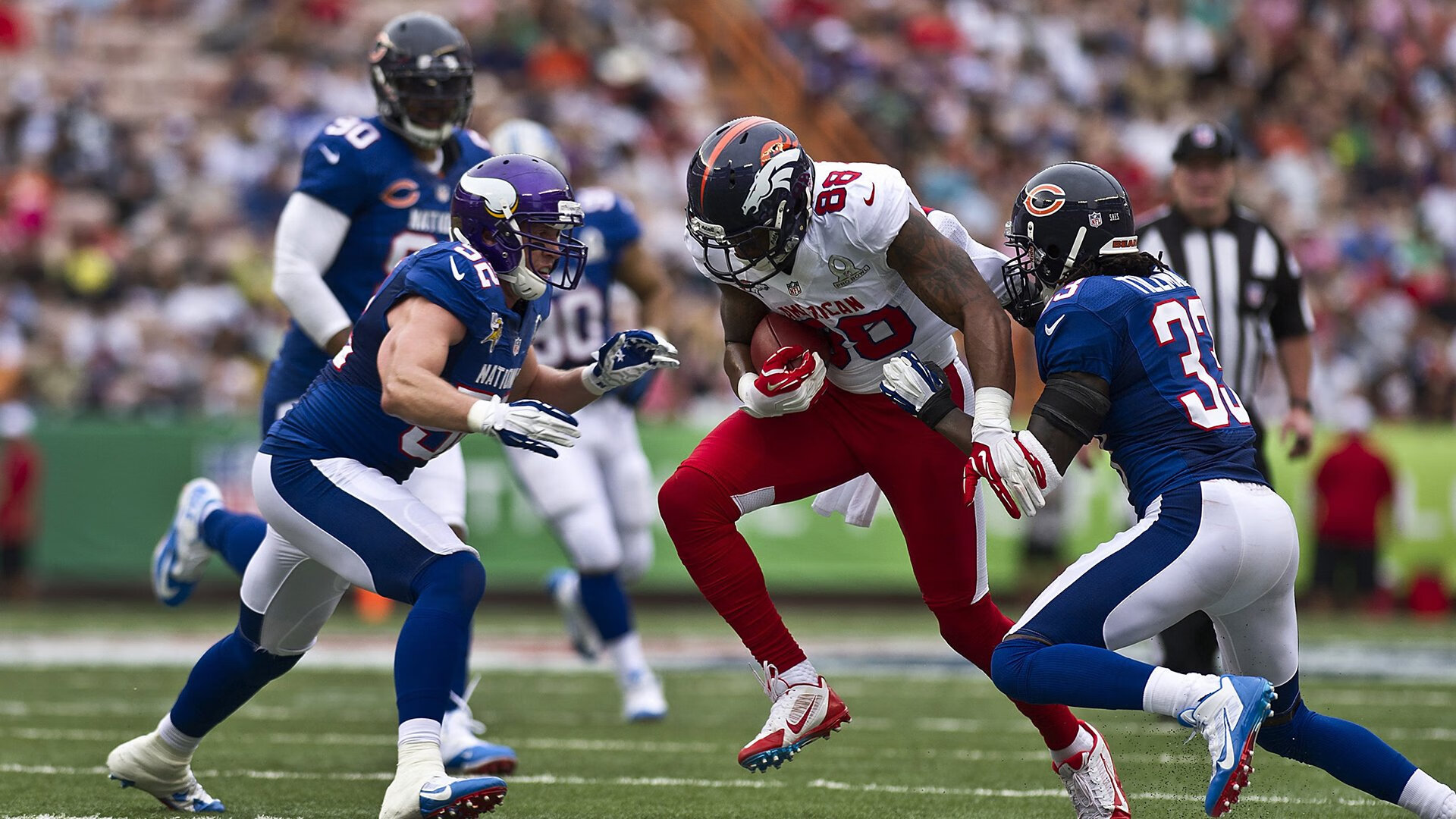 中美蝶泳前100米对比:美方领先更稳,美国百米蝶泳